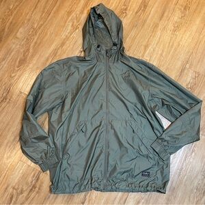 Eddie Bauer Army Green Full Zip Light Packable Windbreaker, Zip Pockets XL